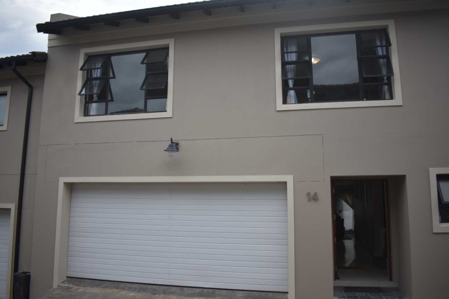 4 Bedroom Property for Sale in Beacon Bay Eastern Cape